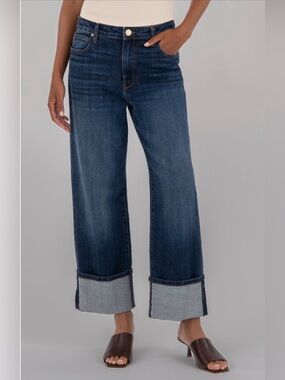 KUT from the Kloth Sienna Cuffed Hem Wide
Leg Jeans 4